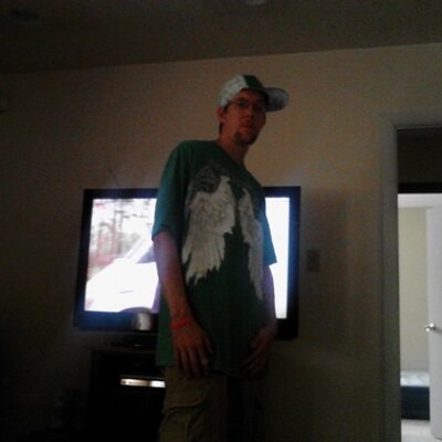 Profile Picture of Chris Roberts (@Herman8526) on Twitter