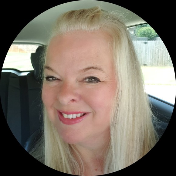 Profile Picture of Shelly Mcgee (@sammyhrscrzy) on Poshmark