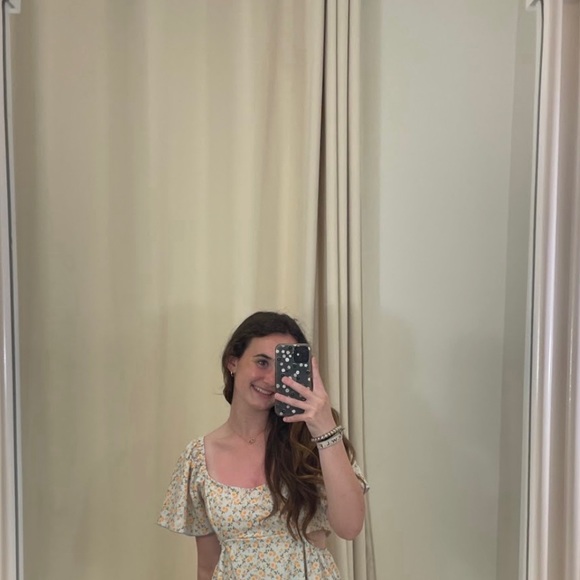 Profile Picture of Kyleigh Keener (@kyleighkeener) on Poshmark