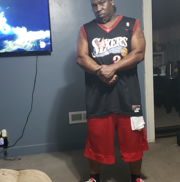 Profile Picture of Daniel Horton (@dhorton1971) on Poshmark