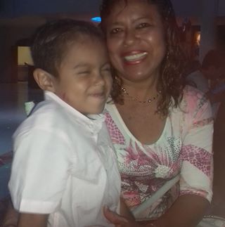 Profile Picture of Chelin Reyes (@chelin.reyes.37) on Facebook