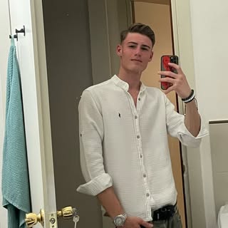 Profile Picture of ⒻⓇⒶⓃⓀ_ ⒹⒶⓃⒾⒺⓁ👈🤷‍♀️ (@frankdani_) on Instagram