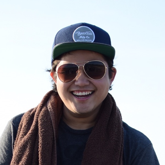 Profile Picture of Afiq Sam shol (@afiqsamshol) on Poshmark