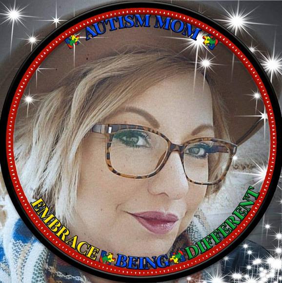 Profile Picture of Vicki Mcquiggan (@vickimcquiggan) on Poshmark