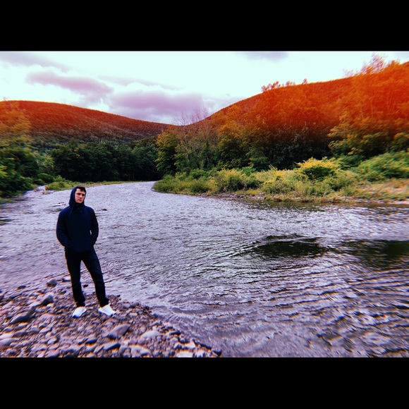 Profile Picture of Matthew Prusak (@mattprusak007) on Poshmark