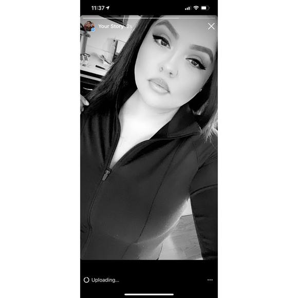 Profile Picture of Anna Pereida (@annakpereida) on Poshmark