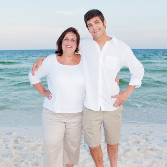 Profile Picture of Sean Rose (@seannerz) on Poshmark