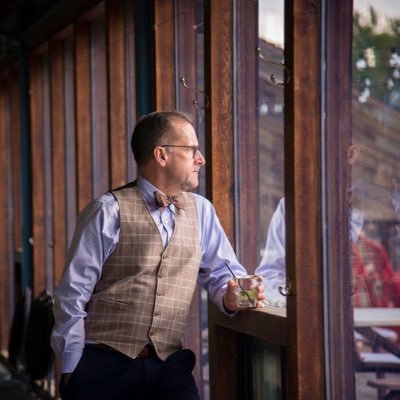 Profile Picture of Stephen Hildebrand (@steveat77) on Twitter