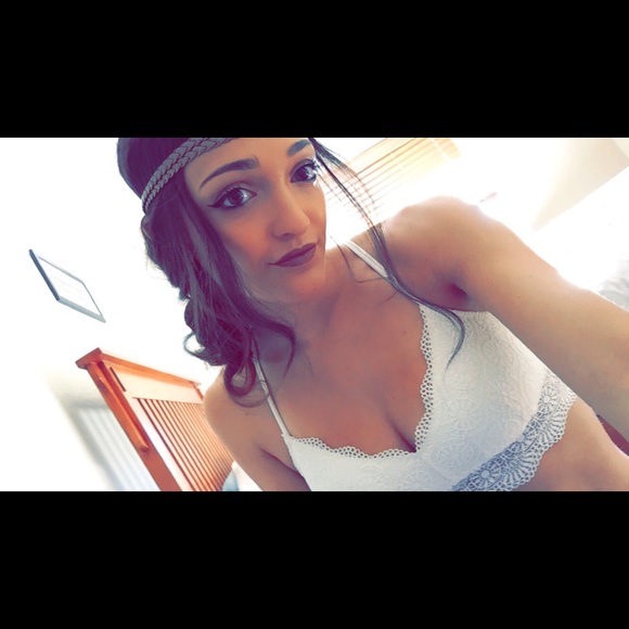 Skye Asbach - Poshmark Profile Picture of Skye Asbach (@skyerae) on Poshmark