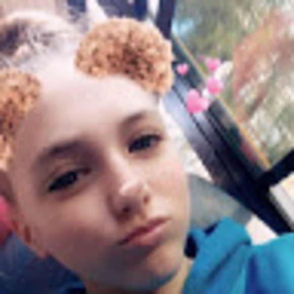 Profile Picture of Hannah Sherrick (@hs_rose) on Poshmark