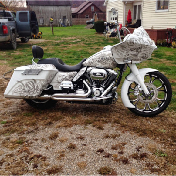 Profile Picture of Derek Knowlton (@knowlton168) on Poshmark