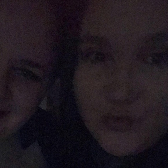 Profile Picture of Britlyn Migues (@britlyn19) on Poshmark