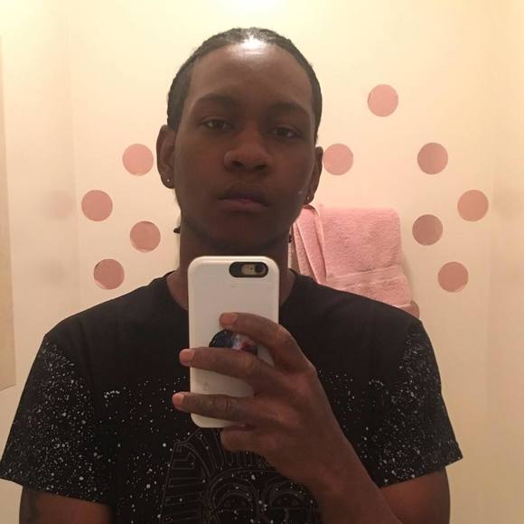 Profile Picture of Malcolm Williams (@mwmz) on Poshmark