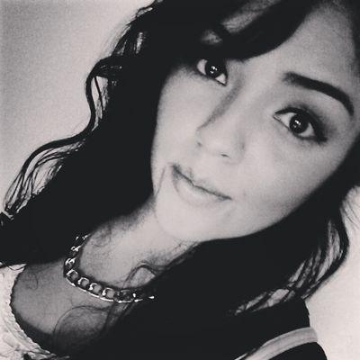 Profile Picture of Ivette Guerrero (@ivette191195) on Twitter