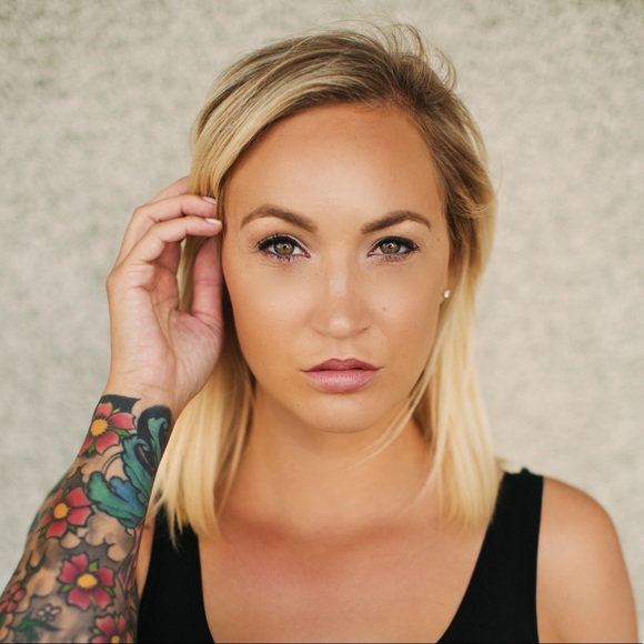 Profile Picture of Cheri Arrigo (@cheriobanion) on Poshmark