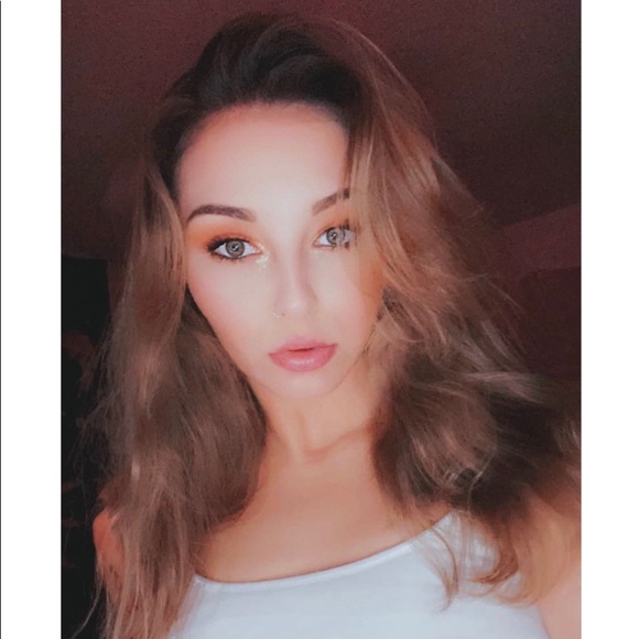 Profile Picture of Kaitlyn Blakeley (@kk5999) on Poshmark