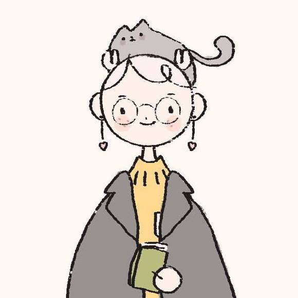 Profile Picture of Cady Odhner (@cadyodhner) on Poshmark