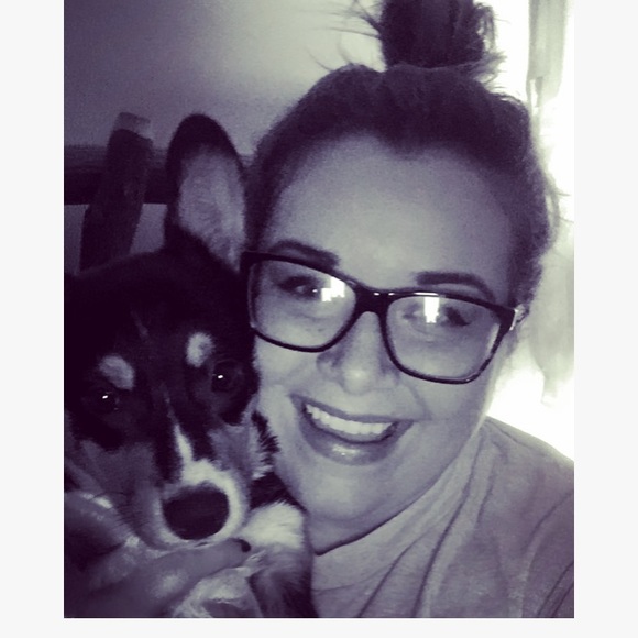 Profile Picture of Stephanie Grudoski (@smg0903) on Poshmark