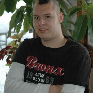 Profile Picture of Drew Karl (@drewkarl) on Myspace