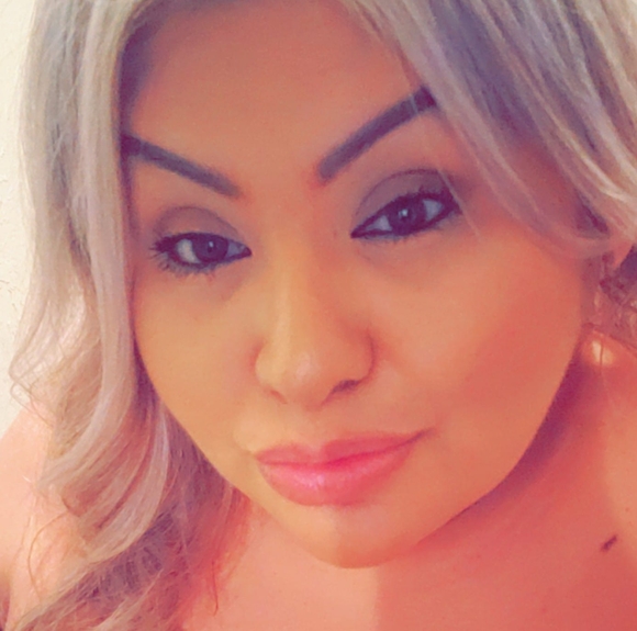 Anabel Calderon - Poshmark Profile Picture of Anabel Calderon (@luvbellaxo) on Poshmark