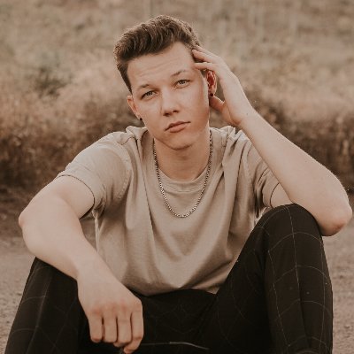 Profile Picture of Adam Lamb (@AdamLambMusic) on Twitter