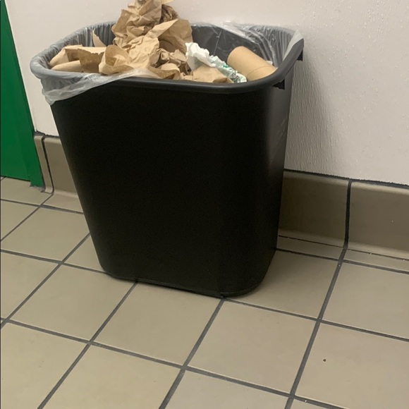 Profile Picture of Owen Perry (@owen38) on Poshmark