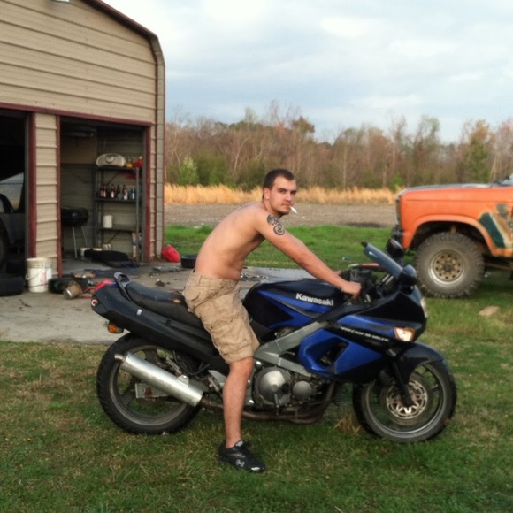 Michael Knisley - Poshmark Profile Picture of Michael Knisley (@knisley3521) on Poshmark