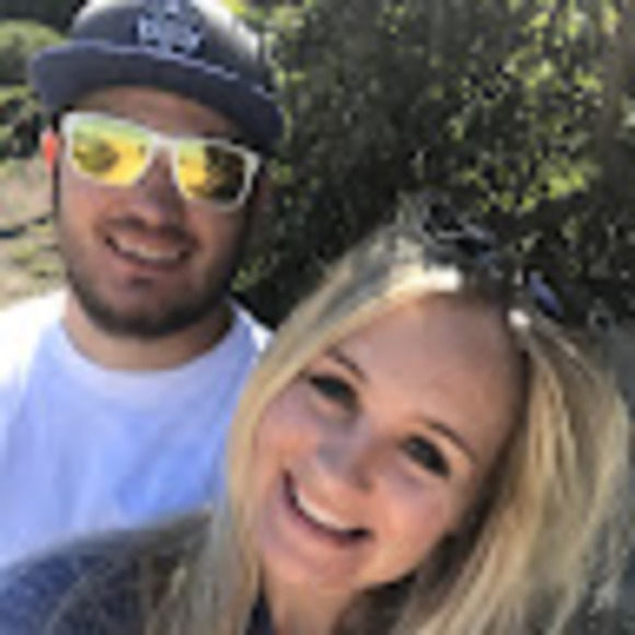 Profile Picture of Devyn Goerlich (@devyngoerlich) on Poshmark