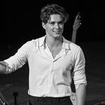 Profile Picture of Brad Simpson 🤩 (@bradsimpsonswardrobe) on Instagram