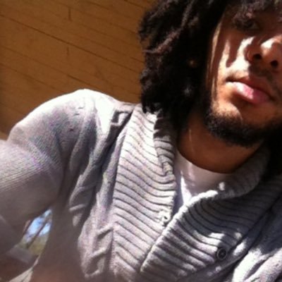 Profile Picture of Joseph Louis Ray III (@24KGoldLeaves) on Twitter