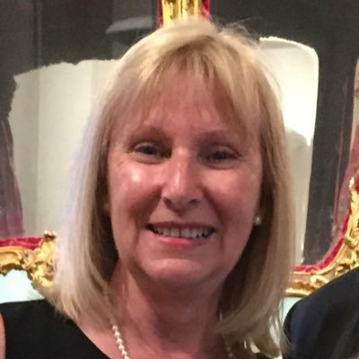 Profile Picture of Vicki Hunt (@VickiHunt19) on Twitter