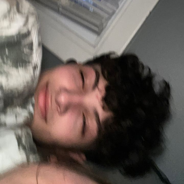 Profile Picture of Adam (@adammuzzii) on Tiktok