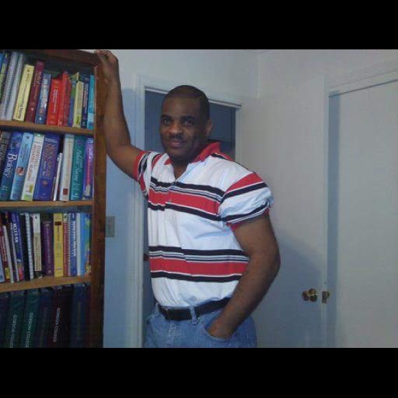 Profile Picture of Michael Harper (@mdhharper) on Poshmark