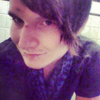 Profile Picture of Jonathan Harshbarger (@pandazombieh666) on Twitter