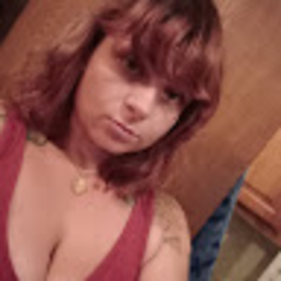 Profile Picture of Aubrey Cloud (@reigncloud09) on Poshmark