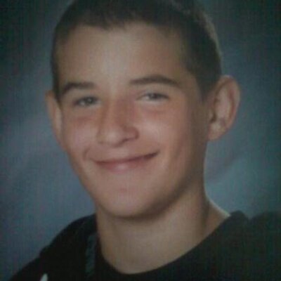 Profile Picture of Brett William Allred (@@str8upbeaches) on Twitter