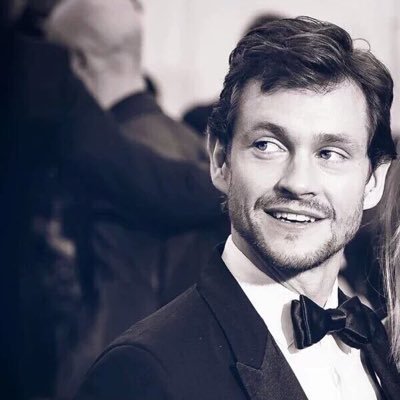 Profile Picture of Hugh Dancy Daily (@WillPuppyGraham) on Twitter