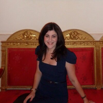 Profile Picture of Anne Weinstein (@ALW2) on Twitter