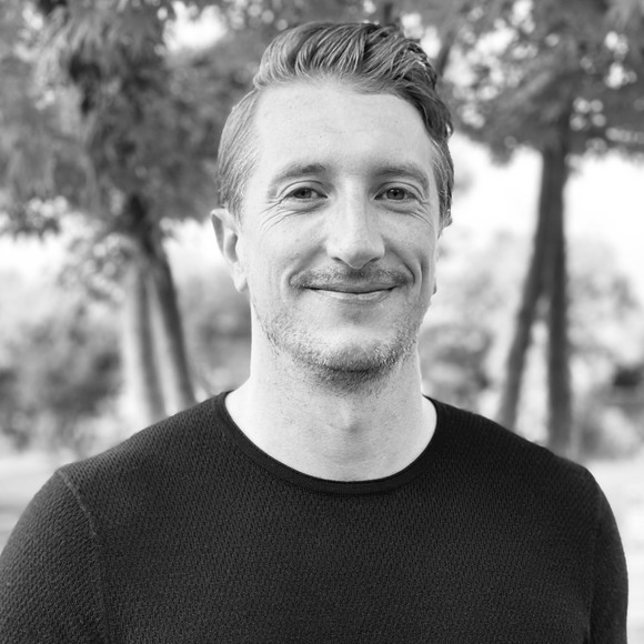 Profile Picture of Jon Claydon (@jonclaydon) on Poshmark