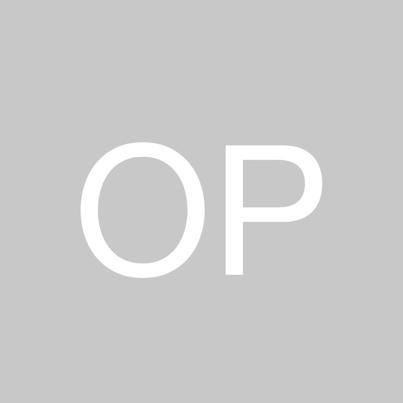 Profile Picture of Olena Petrenko (@olena_petrenko) on Poshmark