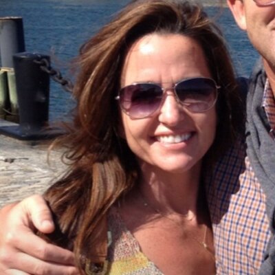 Profile Picture of Laura Wright (@momof4chicks) on Twitter