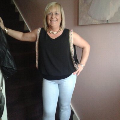 Profile Picture of Anne Marie Knott (@Luvmesistas) on Twitter