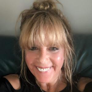 Profile Picture of Melissa Colton (@melissacolton) on Tiktok