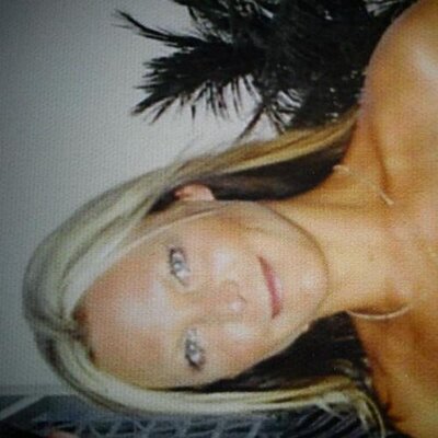 Profile Picture of Mandy Wilkes (@ajwblondie) on Twitter