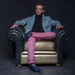 Profile Picture of András Süvöltős (@andrew_bullfinch) on Instagram
