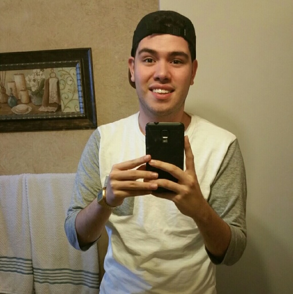 Profile Picture of Ivan Plasencia (@ivan_09) on Poshmark