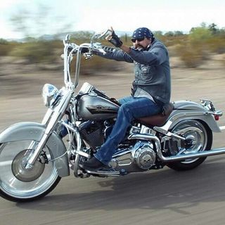 Profile Picture of Hugo Quezada (@quezada_hugo) on Instagram