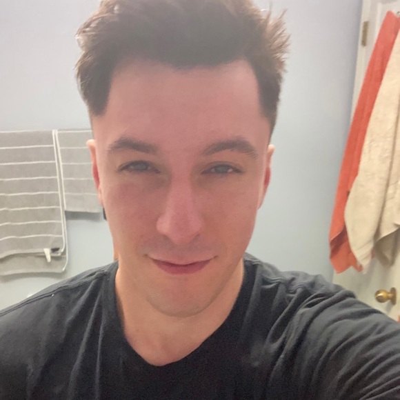 Profile Picture of Jonathan Ignatenko (@j_ignatenko) on Poshmark