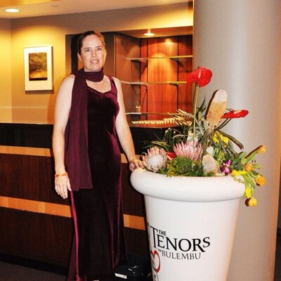 Profile Picture of Stephanie Bruce (@rtbgirl) on Twitter