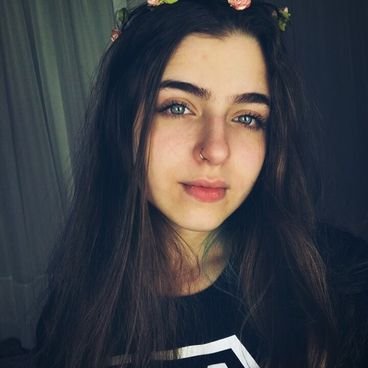 Profile Picture of Catarina Naviskas (@Niina_naviskas) on Twitter